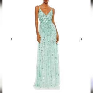 Mac Duggal Linear Sequin A-Line Classic Prom Gown Size 10